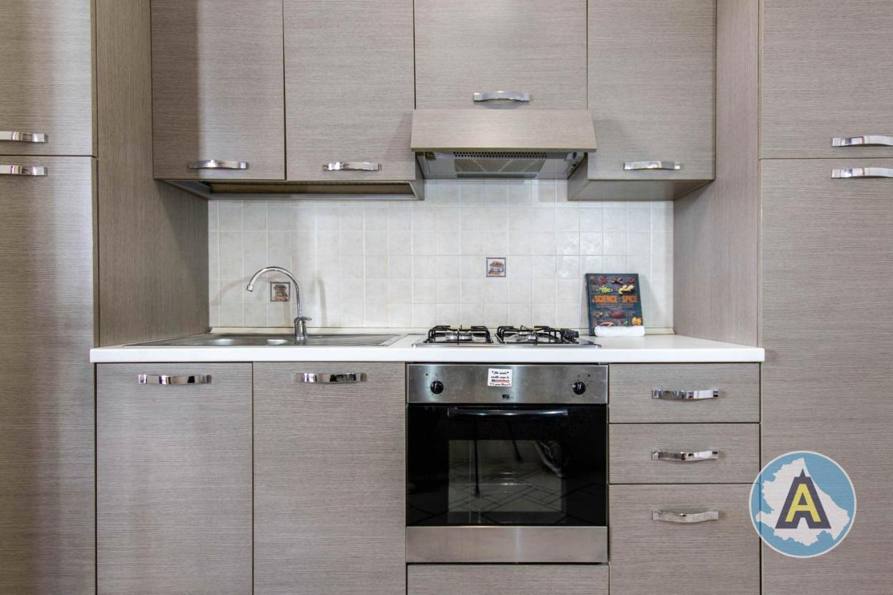 Luminoso A Due Passi Dal Mare 51A Apartment มอนเตซิลวาโน ภายนอก รูปภาพ
