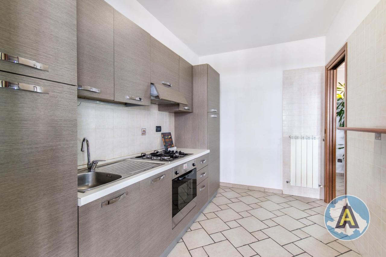 Luminoso A Due Passi Dal Mare 51A Apartment มอนเตซิลวาโน ภายนอก รูปภาพ